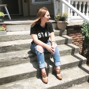 Meet your Posher, Emily-ann